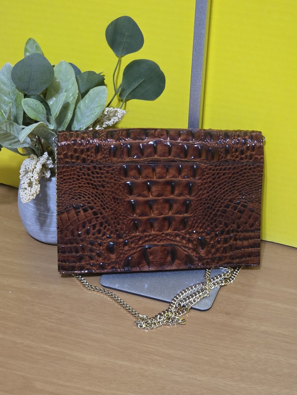 Brahmin Chain Crossbody - Picture 4 of 10